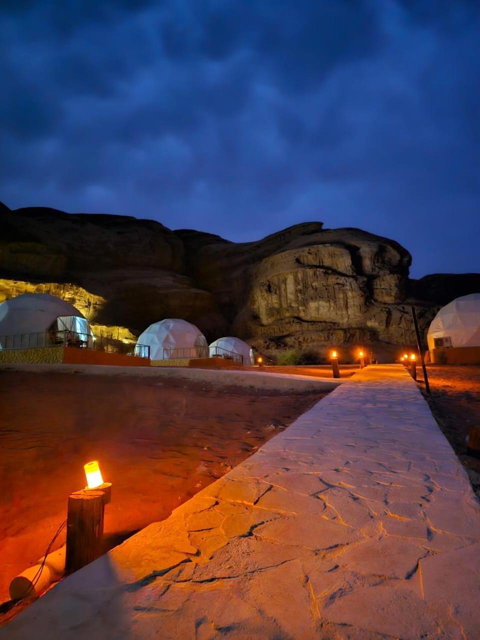 Hotel Orbit Camp à Wadi Rum Extérieur photo